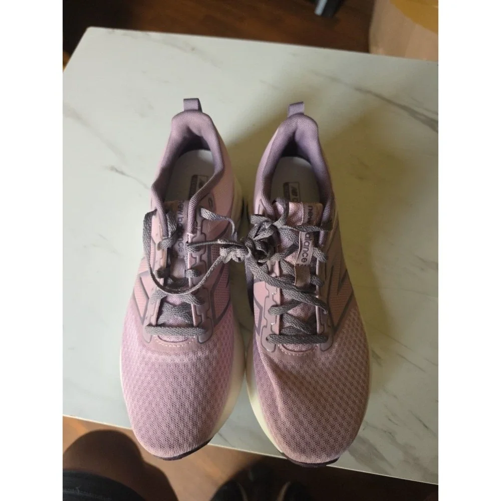 New Balance Sneakers Women's 9.5 Pink/White WSPTLY1 Fresh‎ Foam Running Shoes